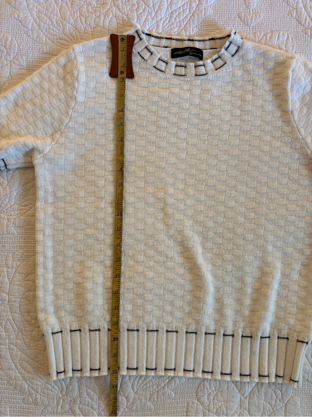 Cream Short-Sleeve Textured Sweater with Contrast Trim - Picture 6 of 6